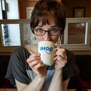 Meet your Posher, Allison